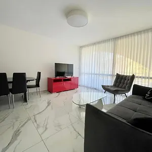  דירה דירת 4 חדרים, 2 מרפסות, 114 מר - קרוב לים ישראל