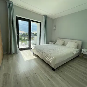 Apartment Noah Self Check-in, Otopeni