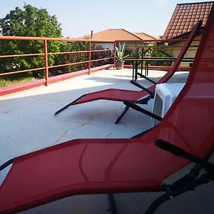 דירה Apartament Iulia